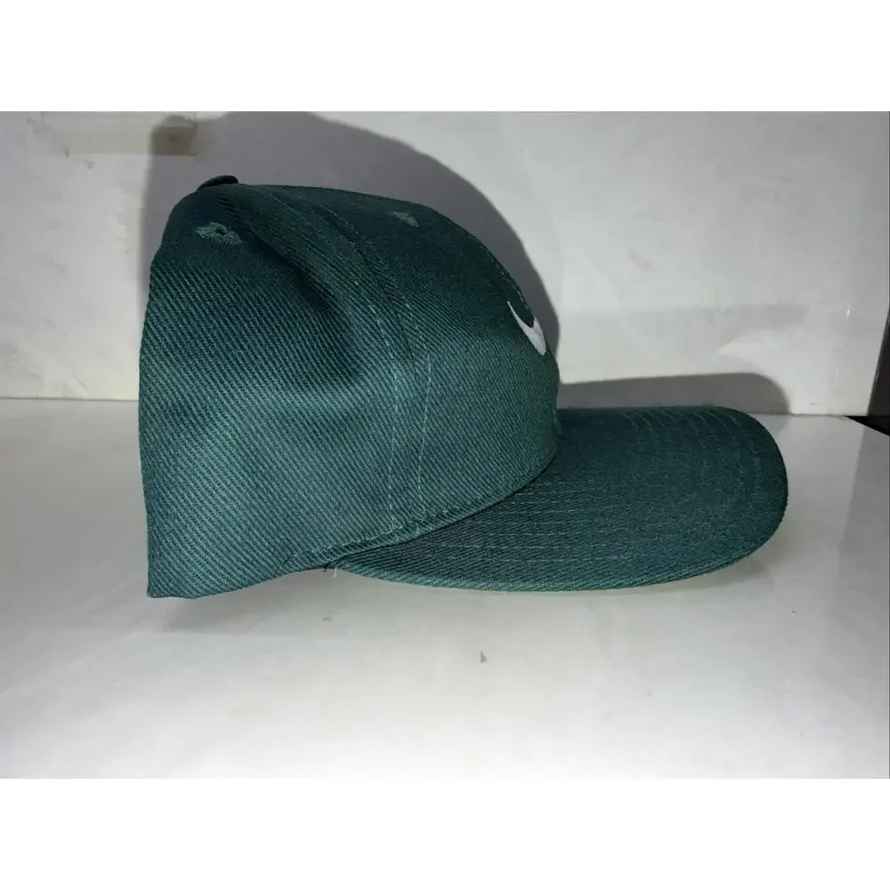 Vintage Nike Hat Cap Green Center Swoosh Snap Back White Tag F5-01-04-CCH #56323